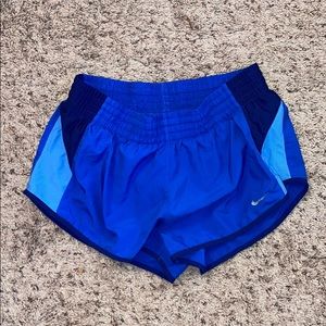 Running shorts